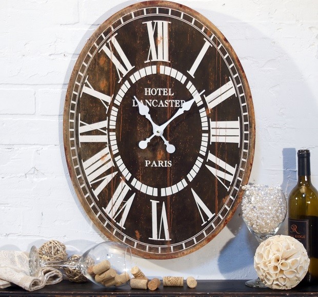 wooden-oval-clock