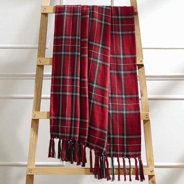 woven-red-plaid-cotton-throw