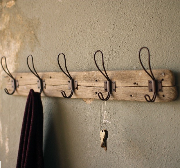 recycled-wooden-coat-rack-with-hooks_3